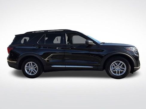 Used 2025 Ford Explorer Active RWD image 10