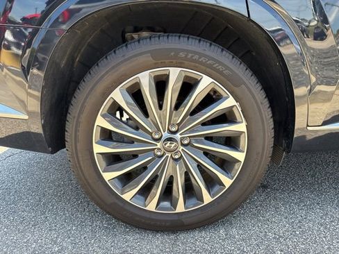 Used 2024 Hyundai Palisade Calligraphy AWD/4WD image 9