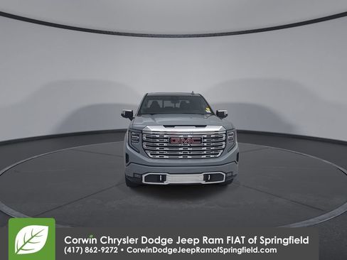 Used 2025 GMC Sierra 1500 Denali w/ Denali Reserve Package AWD/4WD image 5
