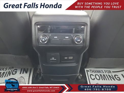 Used 2020 GMC Acadia SLE image 24