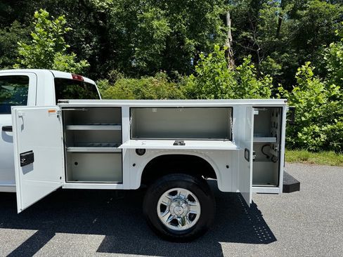 New 2024 RAM 2500 Tradesman w/ Chrome Appearance Group image 12