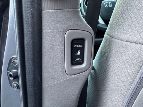 Used 2016 Honda Odyssey SE image 22