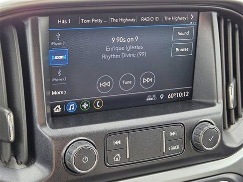 Used 2022 Chevrolet Colorado LT w/ Luxury Package image 19