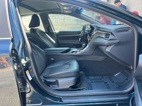 Used 2019 Toyota Camry SE FWD image 28