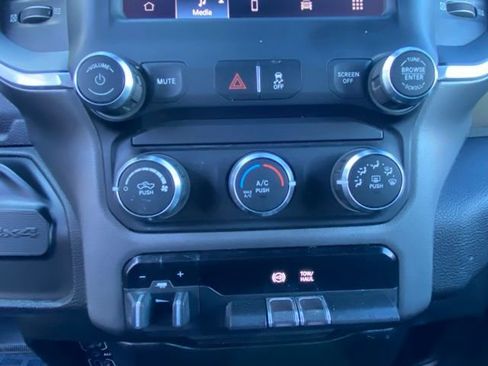 Used 2022 RAM 2500 Big Horn image 23