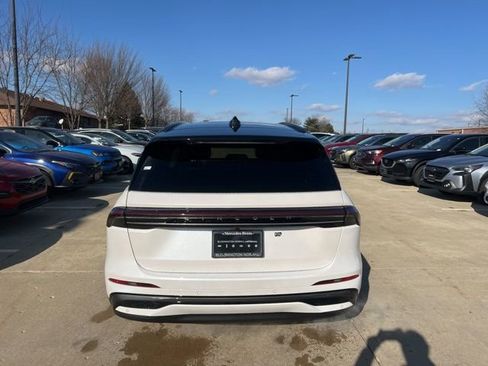 New 2026 Lincoln Nautilus Reserve w/ Jet Appearance Package image 5