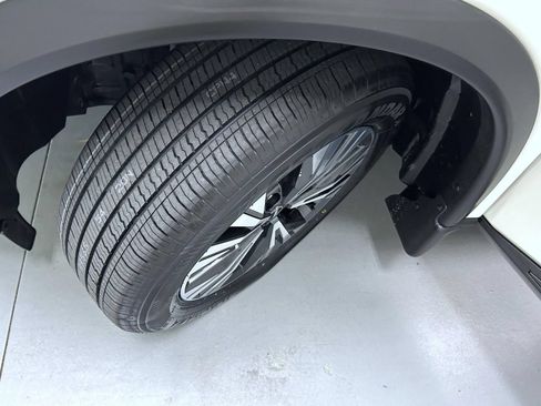 Certified 2023 Nissan Rogue SV FWD image 23