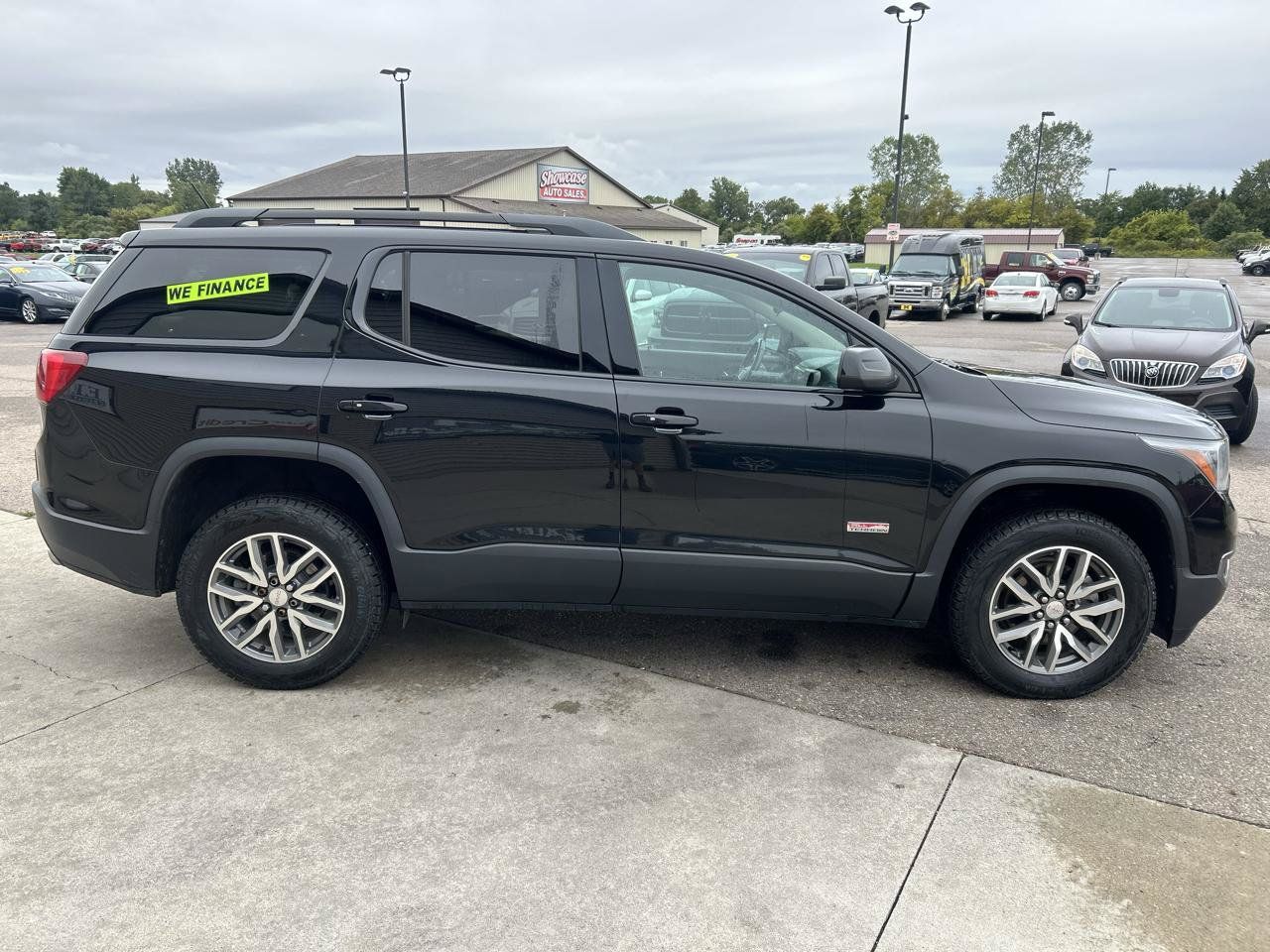 Used 2019 GMC Acadia SLE w/ Driver Alert Package I AWD/4WD image 4