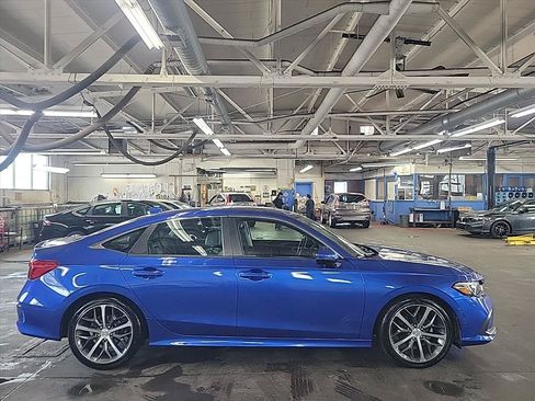 Used 2024 Honda Civic Touring image 6