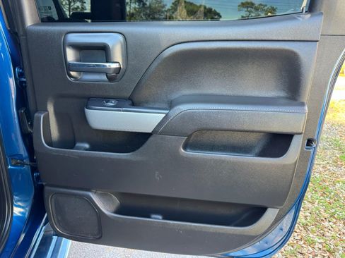 Used 2018 Chevrolet Silverado 2500 LT w/ LT Convenience Package image 27