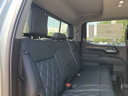 New 2025 Chevrolet Silverado 1500 RST AWD/4WD image 21