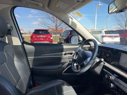 Certified 2023 Kia Telluride EX w/ EX Captain's Chair Package image 42