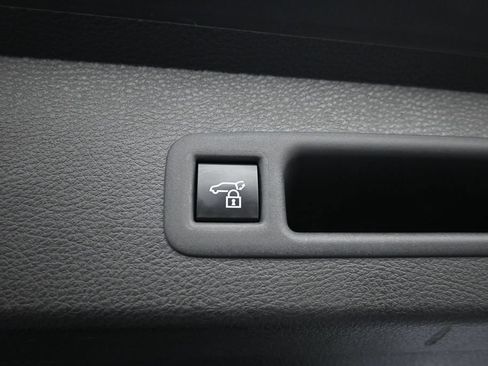 Certified 2025 Toyota Sienna XLE w/ XLE Plus Package AWD/4WD image 24