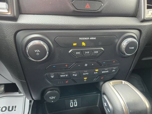 Used 2022 Ford Ranger Lariat w/ Tremor Off-Road Package AWD/4WD image 32