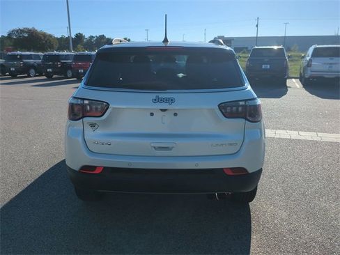 Used 2018 Jeep Compass Limited w/ Navigation Group image 5