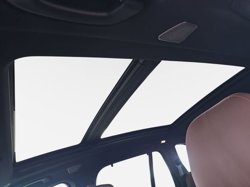 New 2026 BMW X5 M60i image 19