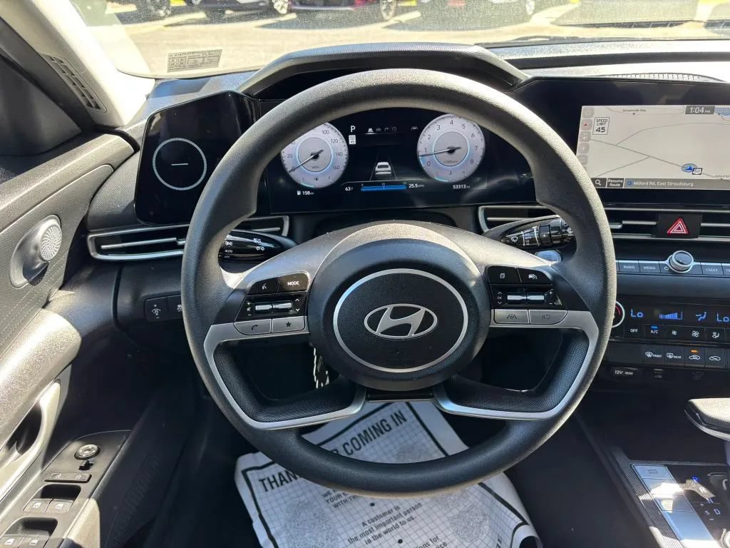 Used 2024 Hyundai Elantra SEL FWD image 19