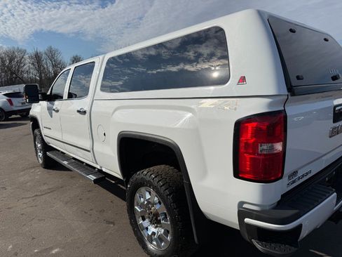 Used 2015 GMC Sierra 2500 Denali image 10