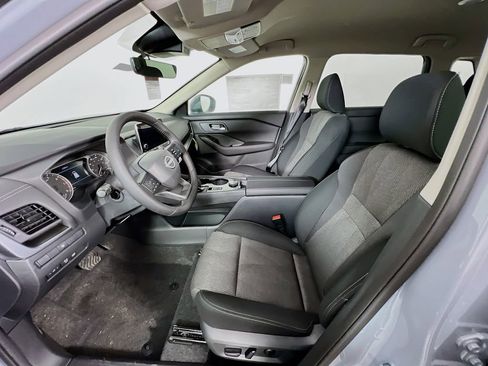 New 2026 Nissan Rogue SV image 18