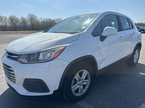 Used 2019 Chevrolet Trax LS image 5