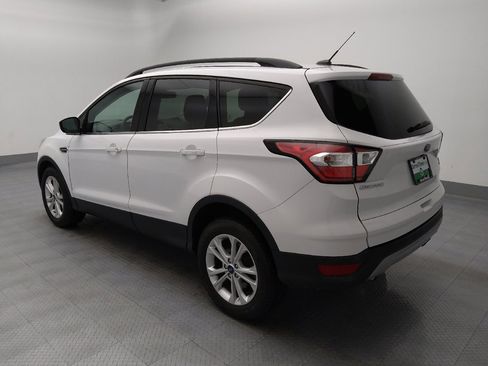 Used 2018 Ford Escape SE w/ Ford Safe & Smart Package FWD image 3