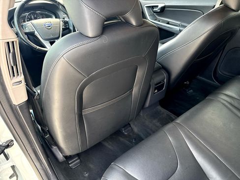 Used 2016 Volvo V60 T5 Premier image 36