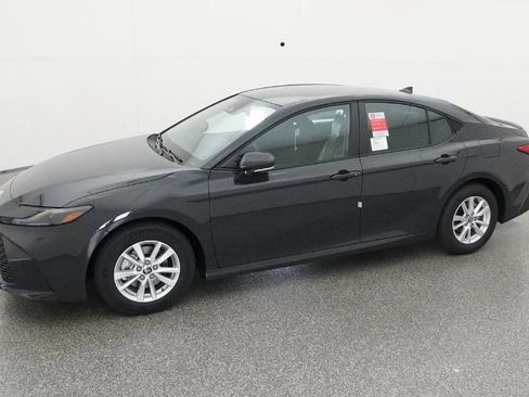 New 2026 Toyota Camry LE image 8