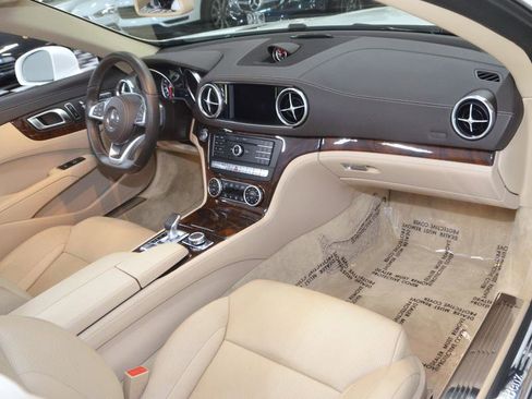 Used 2017 Mercedes-Benz SL 450 w/ Premium I Package image 23