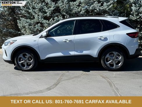 Used 2025 Ford Escape ST-Line Select AWD/4WD image 4