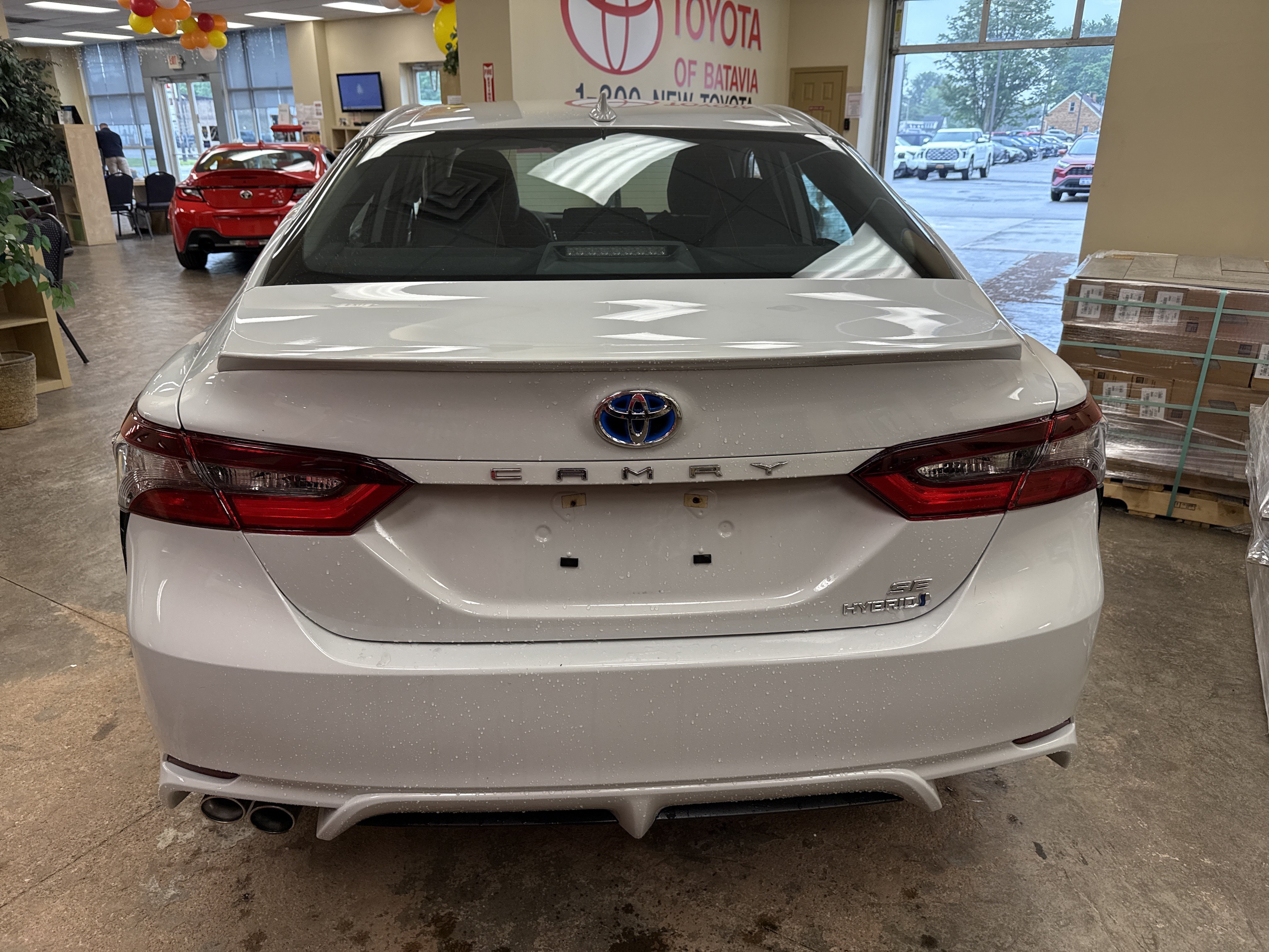 Used 2024 Toyota Camry SE FWD image 8