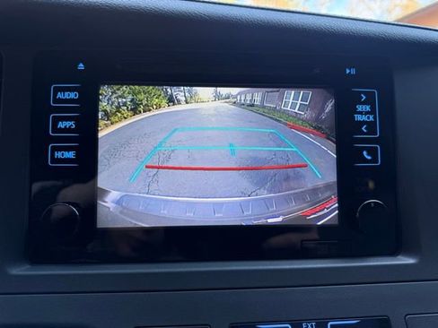 Used 2015 Toyota Sienna SE w/ SE Preferred Package image 14