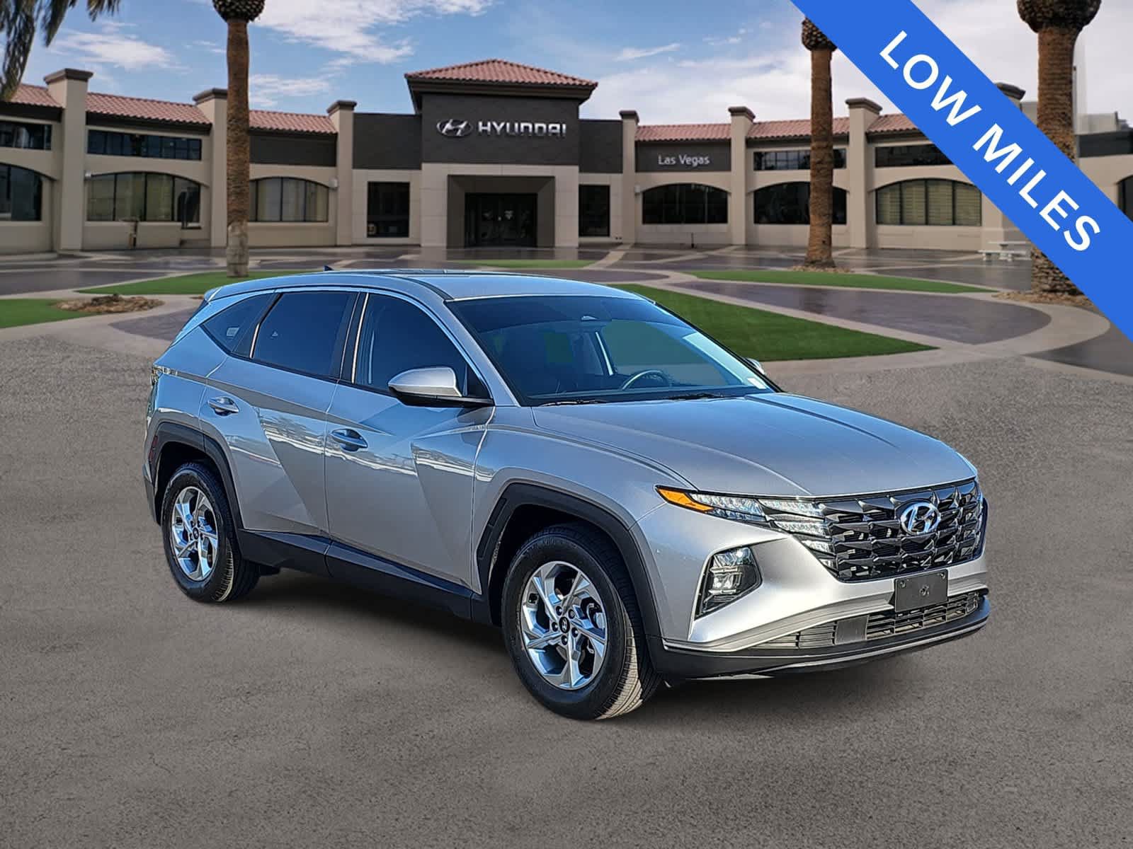 Certified 2024 Hyundai Tucson SE FWD image 2