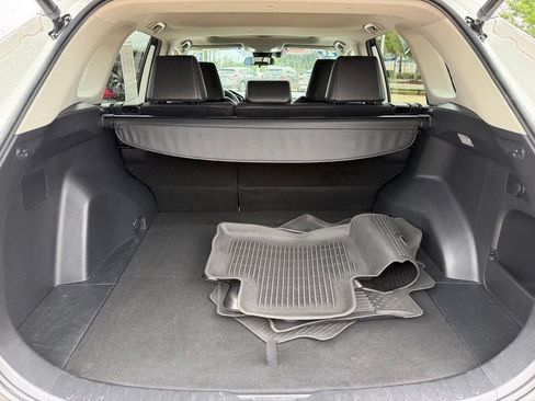 Used 2021 Toyota RAV4 XLE Premium FWD image 26