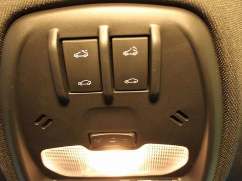 Used 2025 Buick Envista Avenir FWD image 27