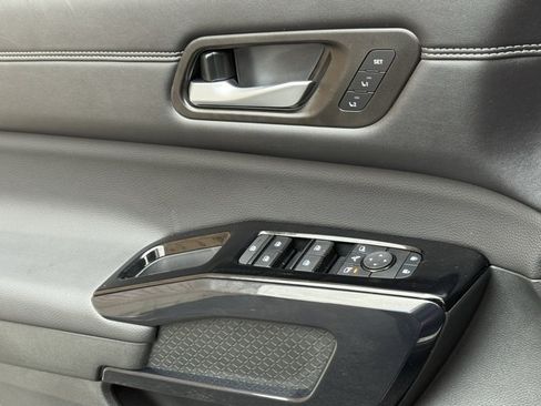 New 2026 Nissan Pathfinder Platinum AWD/4WD image 9