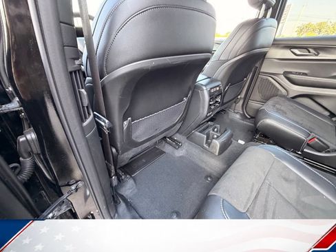 Used 2025 Jeep Grand Cherokee L Laredo AWD/4WD image 14