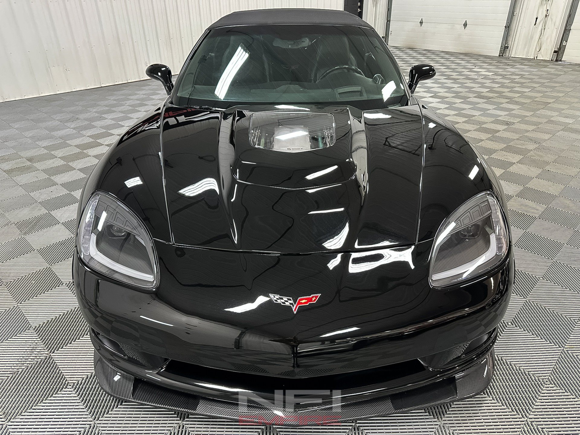 Used 2006 Chevrolet Corvette Coupe w/ Preferred Equipment Group RWD image 8