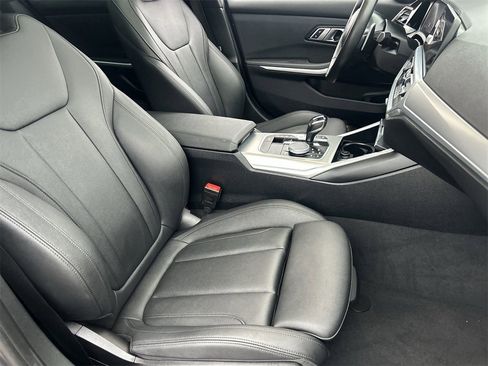 Used 2020 BMW 330i xDrive Sedan w/ M Sport Package image 8