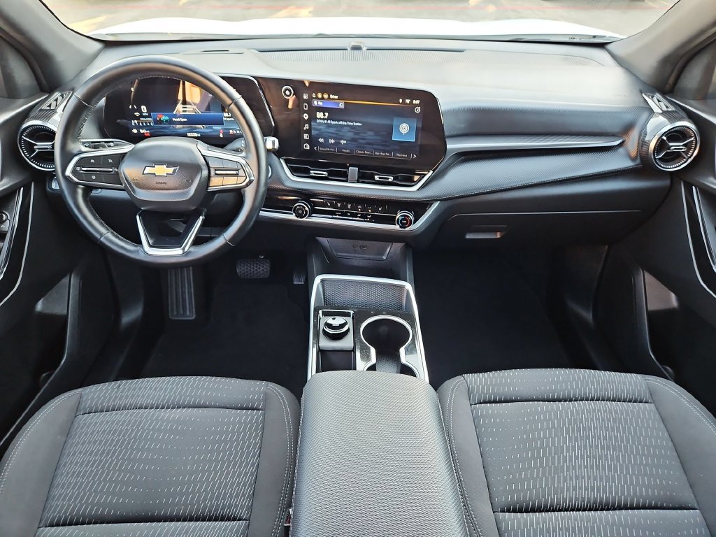 Used 2026 Chevrolet Equinox LT FWD image 26