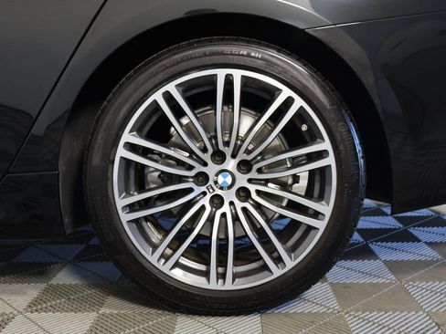 Used 2020 BMW 530i 530i w/ M Sport Package image 16