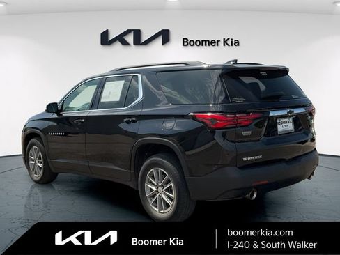 Used 2023 Chevrolet Traverse LT FWD image 7