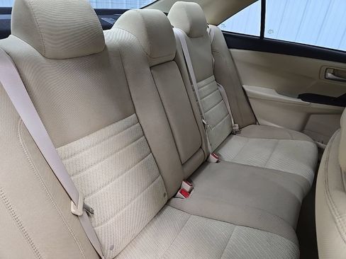 Used 2017 Toyota Camry LE w/ Moonroof Package FWD image 17
