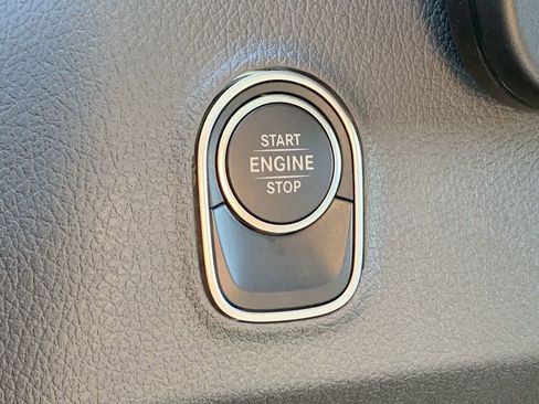 Used 2023 Mercedes-Benz Sprinter 2500 image 24