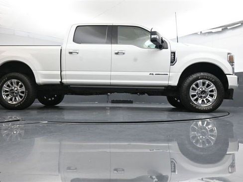 Used 2021 Ford F250 Limited image 31