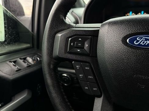 Used 2016 Ford F150 XLT w/ Equipment Group 302A Luxury image 10