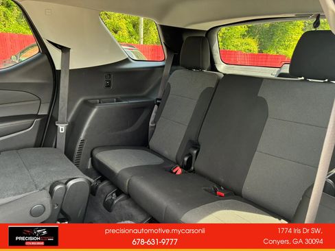 Used 2019 Chevrolet Traverse LT FWD image 31
