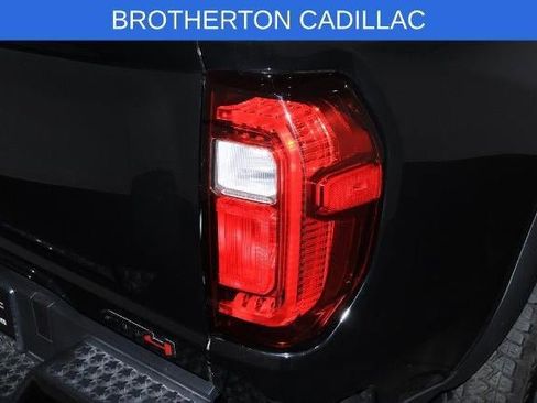 Used 2025 GMC Canyon AT4 w/ Nightfall Edition AWD/4WD image 15
