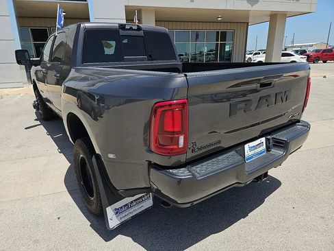 Used 2025 RAM 3500 Laramie AWD/4WD image 5