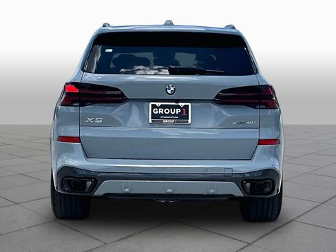 Used 2026 BMW X5 sDrive40i w/ M Sport Package RWD image 4