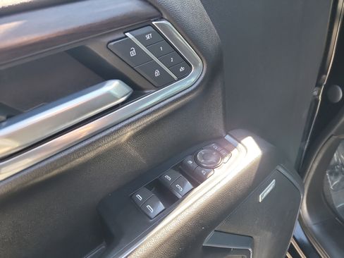 Used 2023 GMC Sierra 1500 SLT w/ SLT Premium Package image 16